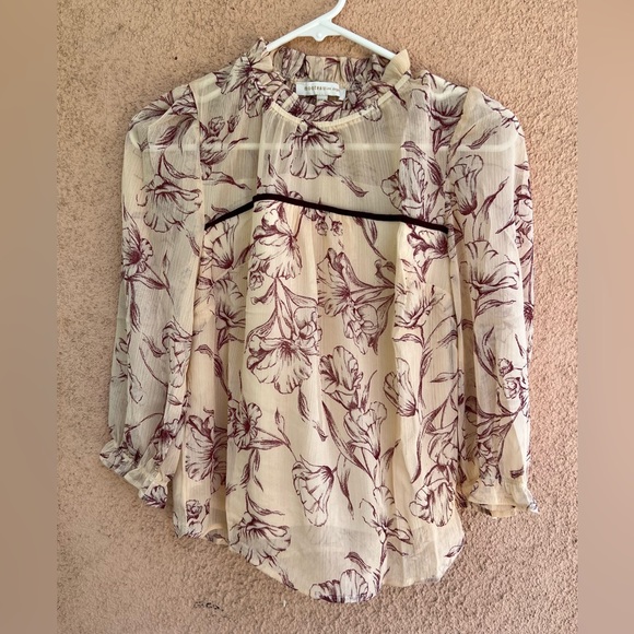 monteau Tops - Monteau Los Angeles Womens Size M Blouse New Floral Elegant
